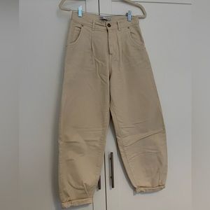 Zara ecru color denim size 2